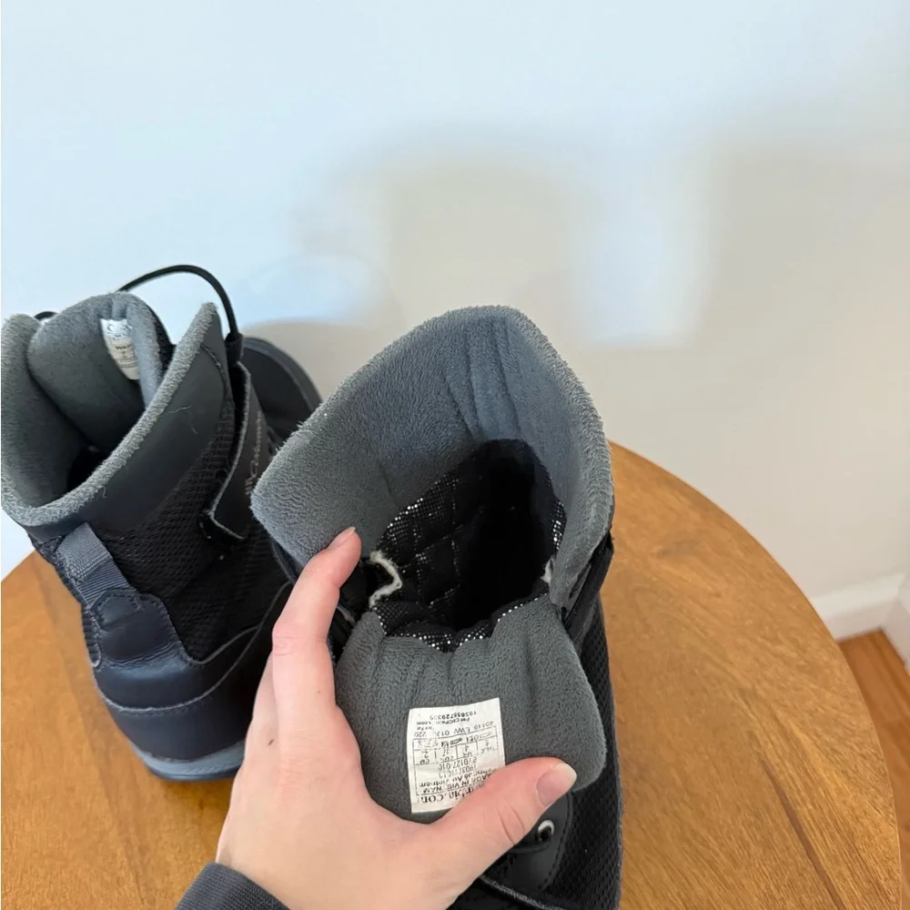 Columbia Youth Hyper-Boreal Omni Heat Waterproof Black Winter Boots, Size 5 - Picture 8 of 9